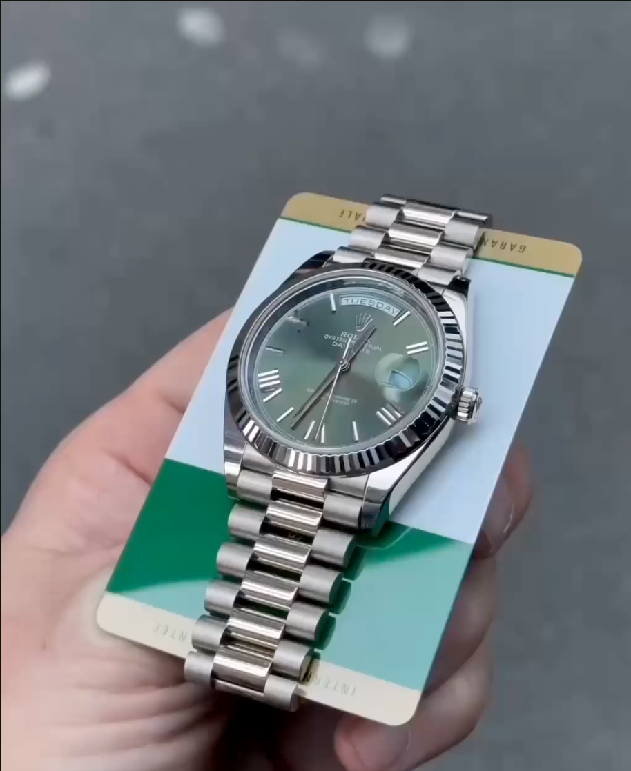 ROLEX Day-Date 40 Oyster, 40 mm, white gold “President Green”